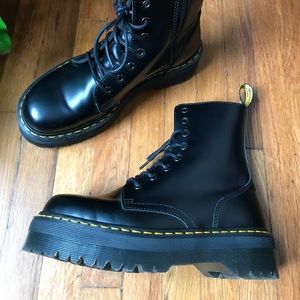 Dr Martens Jadon Boot - Women’s 10/Men’s 9